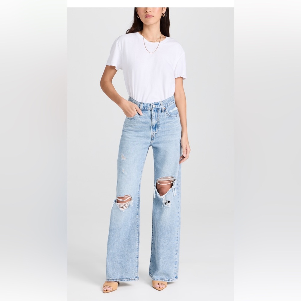 Levi’s high waisted ribcage jeans.